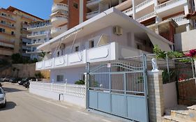 Kosta Apartments